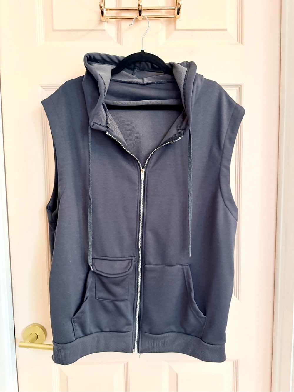 Grey zip up street wear vest